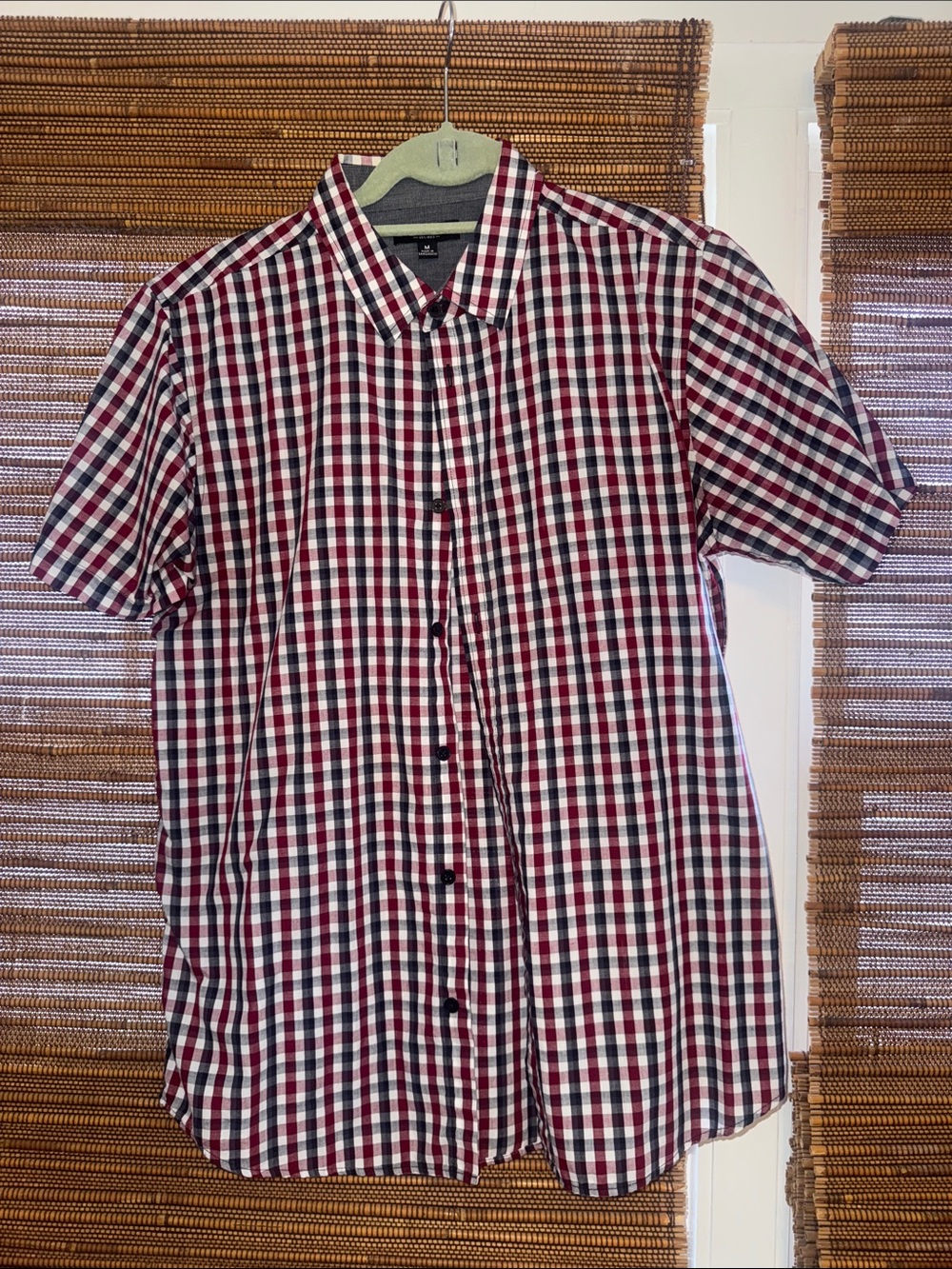 Men's Short-Sleeve Checked Button-Up Shirt in Red & Black